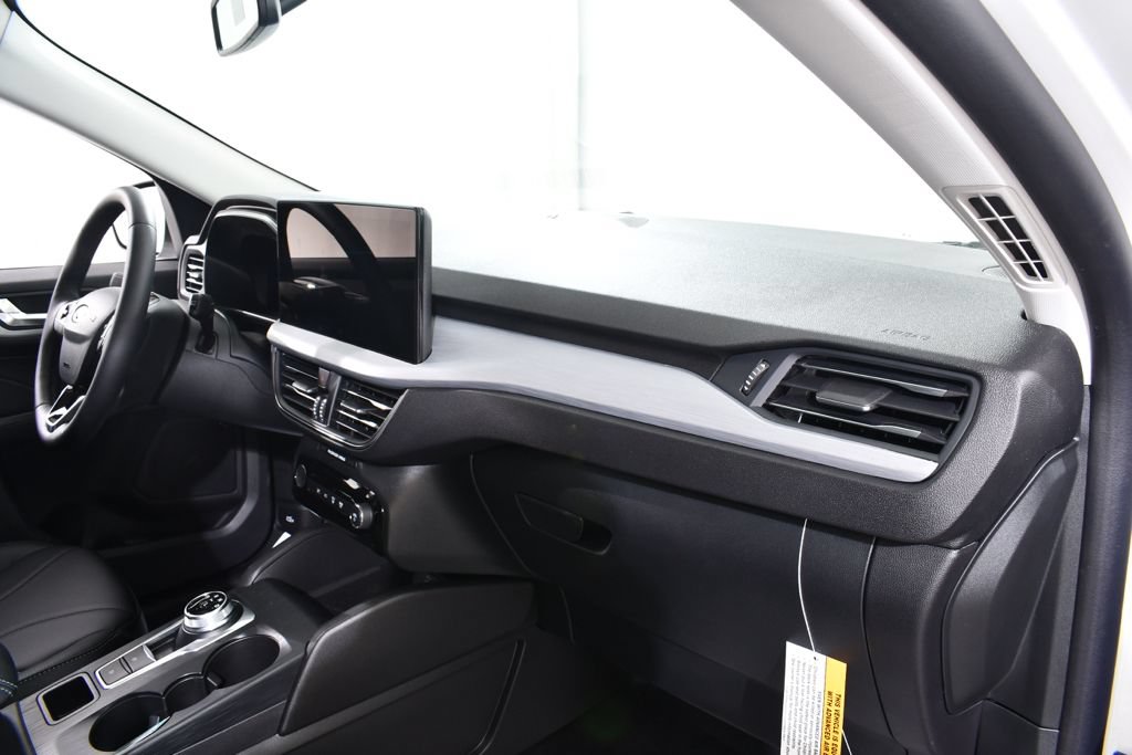 New 2025 Ford Escape SE w/ PHEV Premium Package FWD image 15