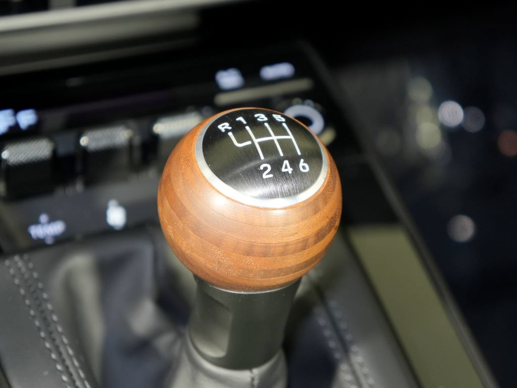 Certified 2025 Porsche 911 Carrera T RWD image 36
