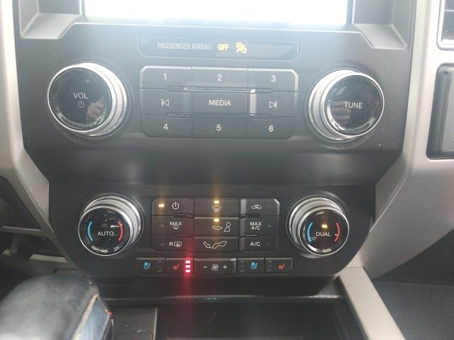 Used 2020 Ford F150 Lariat w/ Equipment Group 502A Luxury image 29