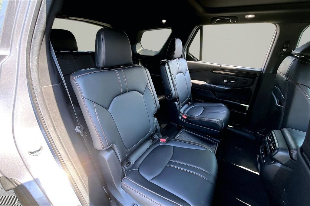 Certified 2025 Honda Pilot TrailSport image 17