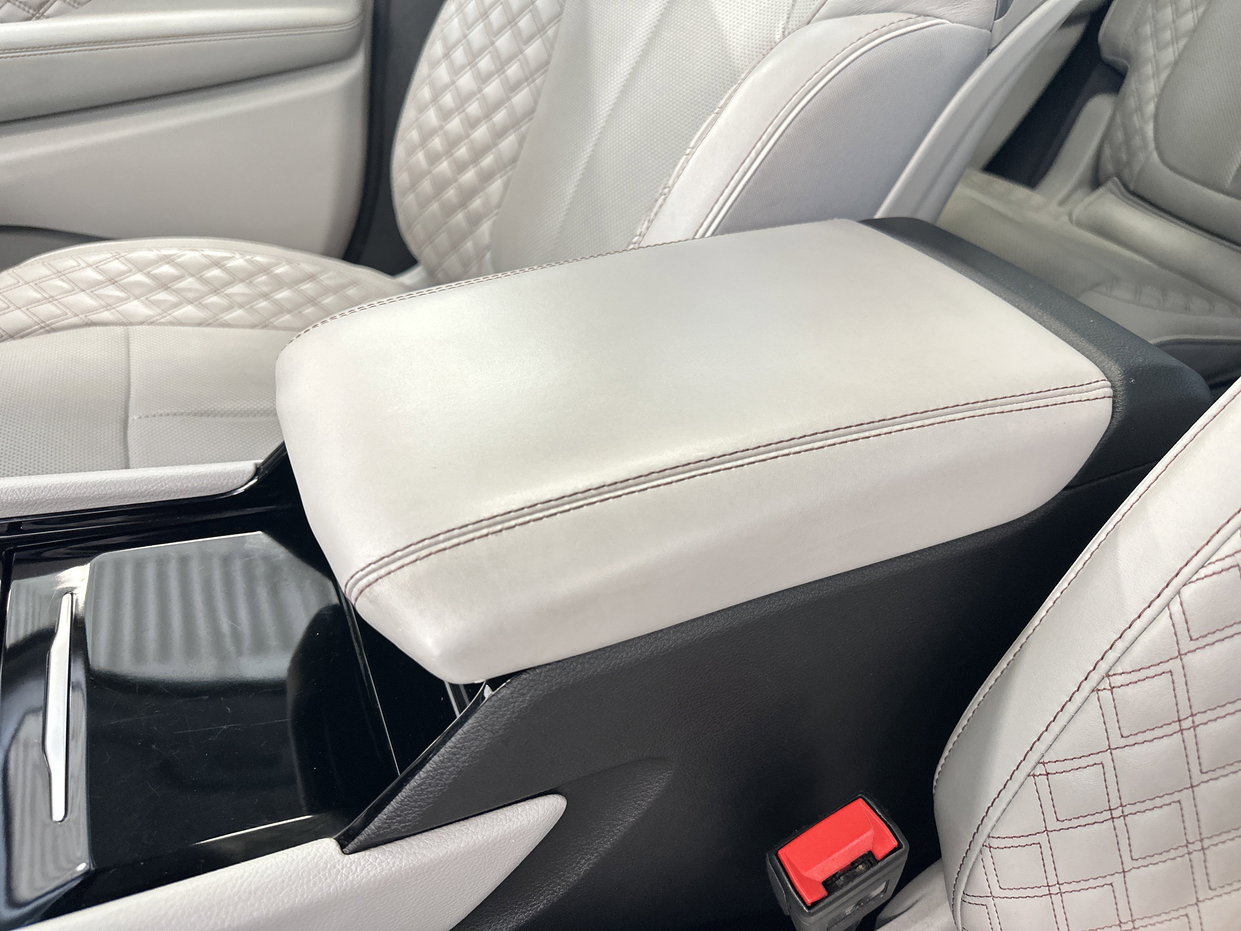 Used 2023 Jeep Grand Cherokee L Summit w/ Advanced Protech Group IV image 34