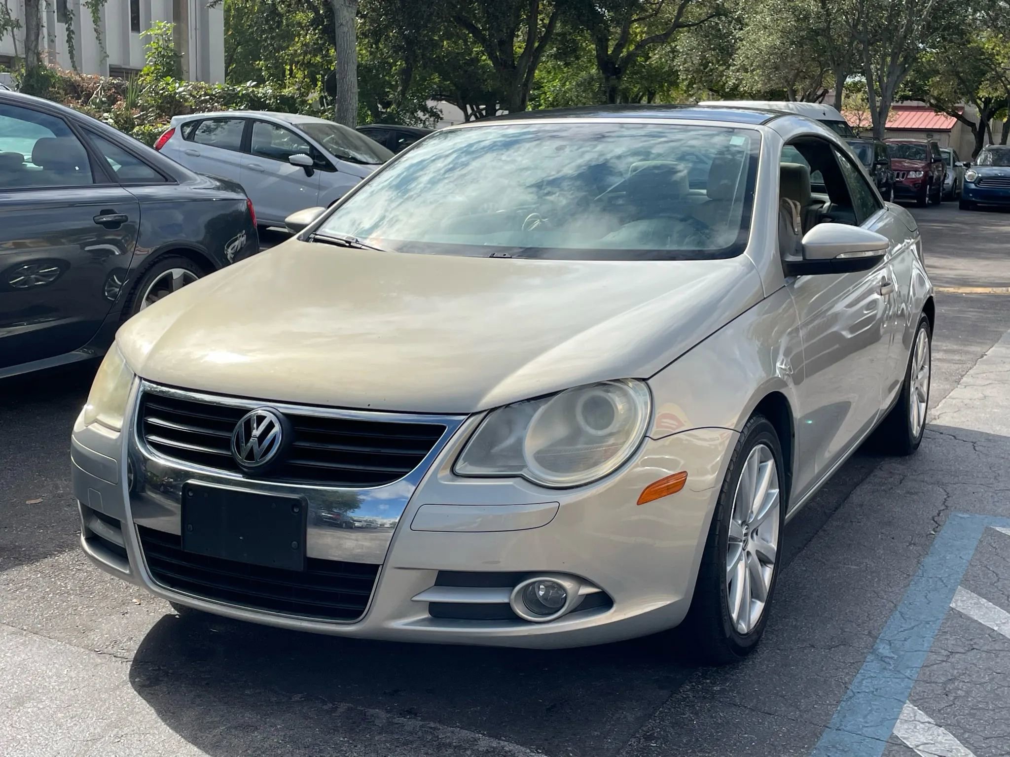 Used 2009 Volkswagen Eos Komfort image 7