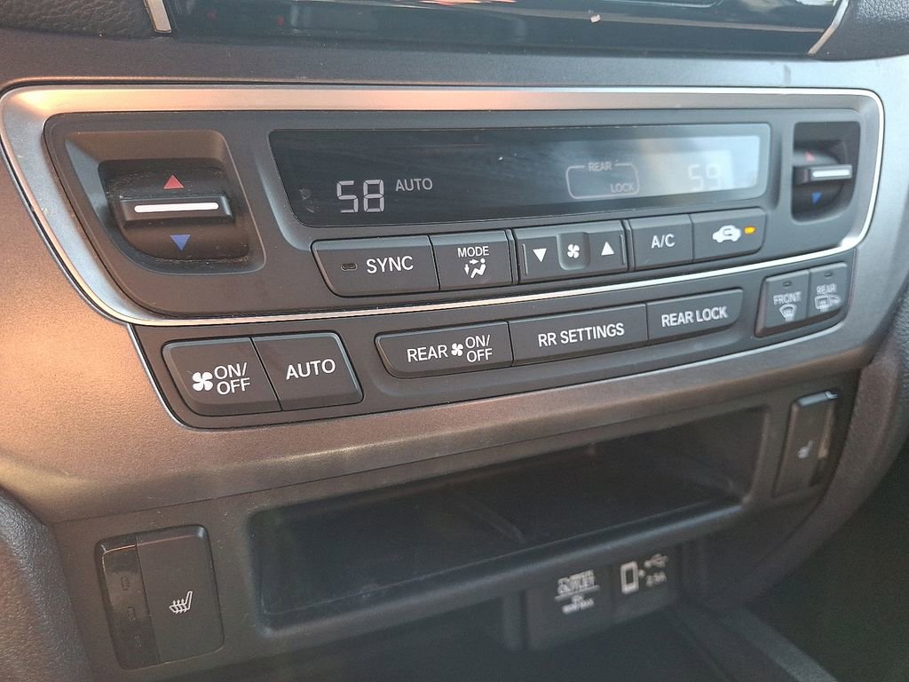 Used 2022 Honda Pilot Sport image 16