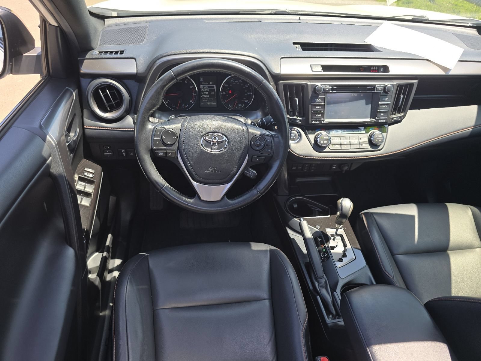 Used 2017 Toyota RAV4 SE w/ Power Extra Value Package AWD/4WD image 24