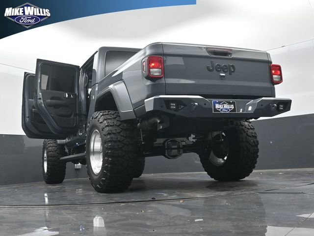Used 2025 Jeep Gladiator Overland AWD/4WD image 30