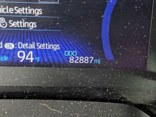 Used 2022 Toyota Corolla LE FWD image 17