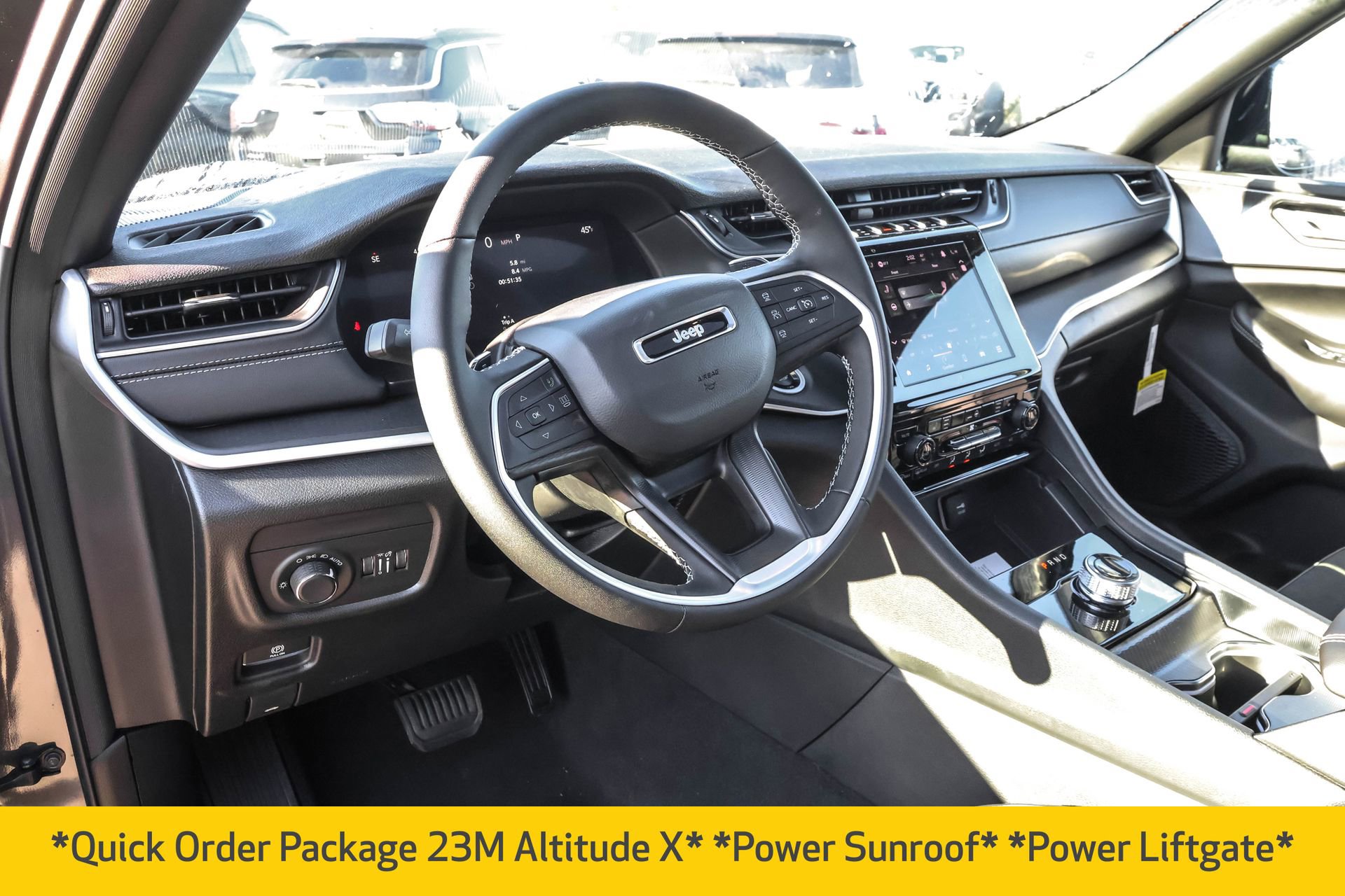 New 2025 Jeep Grand Cherokee L Altitude image 4