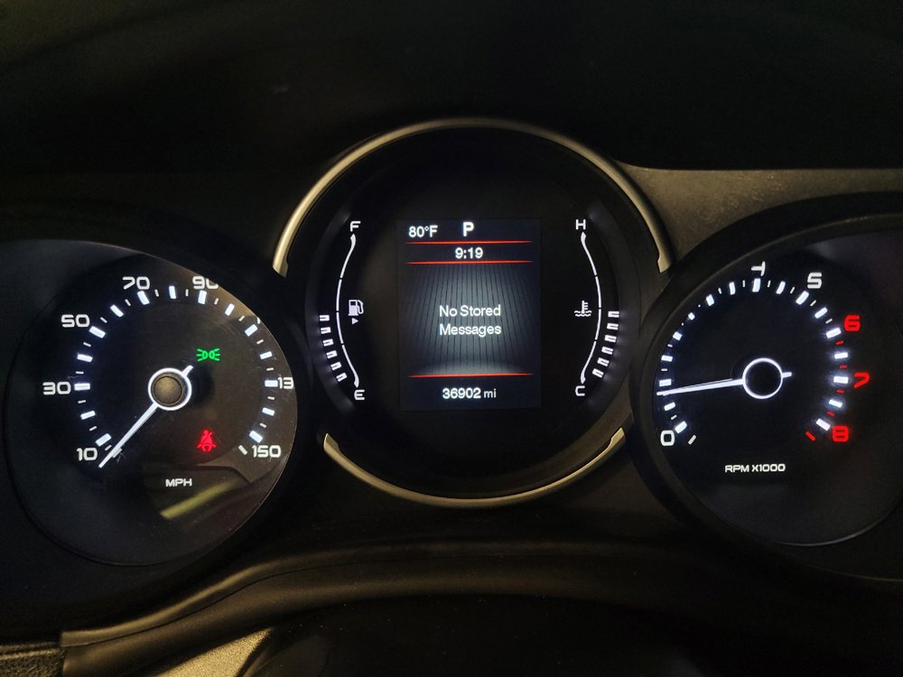 Used 2019 FIAT 500L Trekking w/ Popular Equipment Group FWD image 23