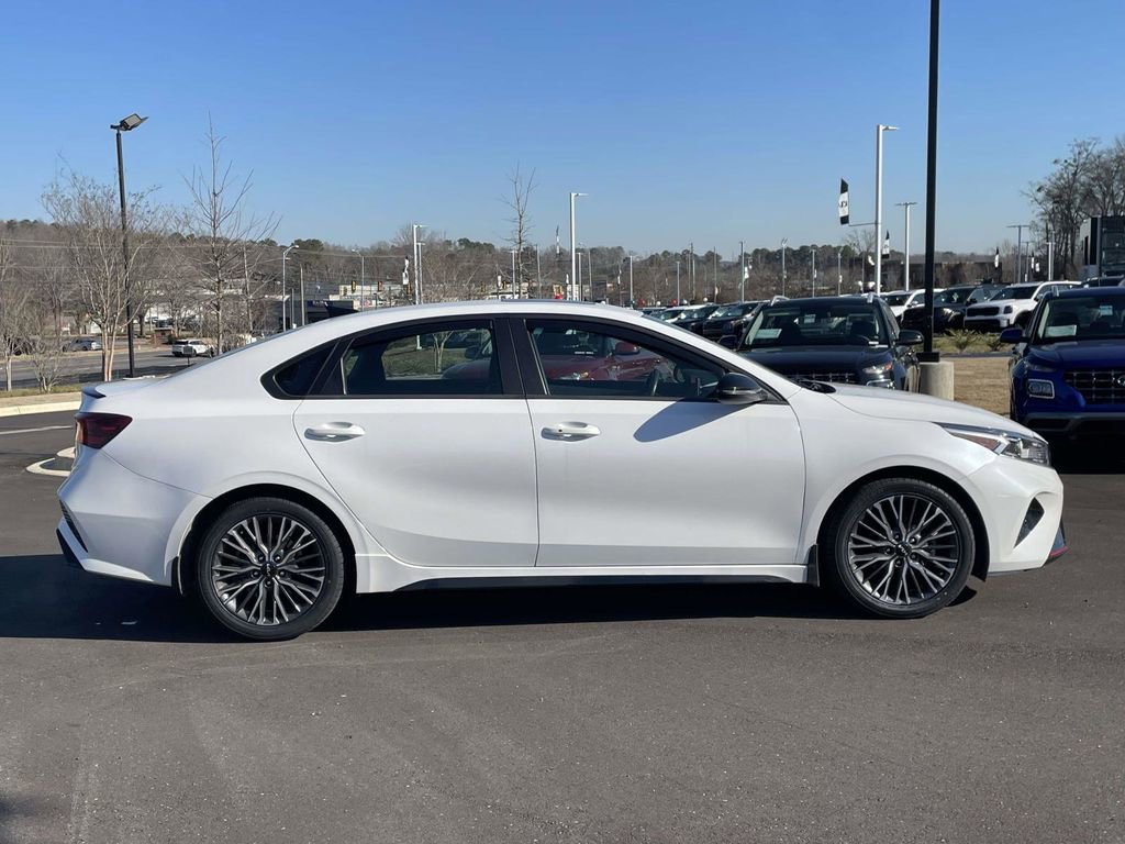 Used 2024 Kia Forte GT-Line w/ GT-Line Premium Package image 2