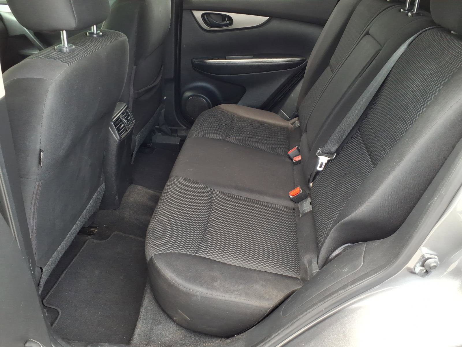 Used 2019 Nissan Rogue Sport S w/ Appearance Package FWD image 21