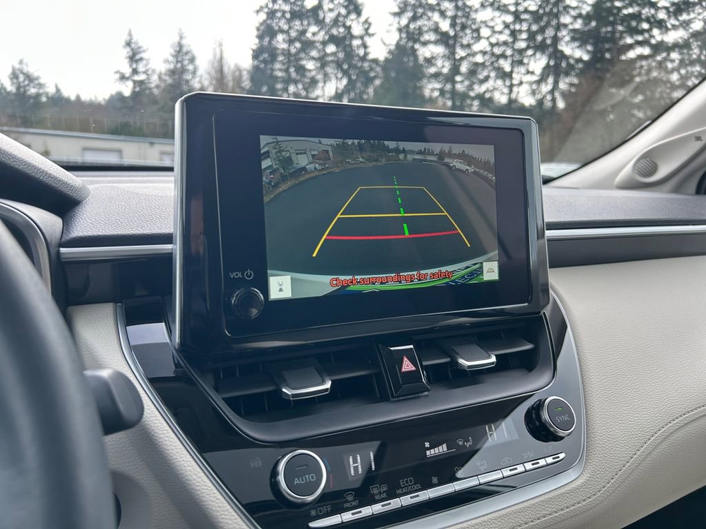 Used 2024 Toyota Corolla Cross XLE w/ Convenience Package AWD/4WD image 19