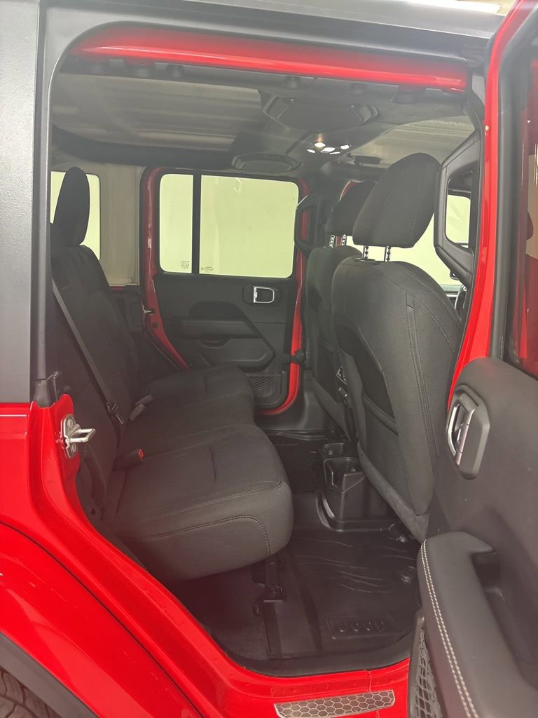 Used 2021 Jeep Wrangler Unlimited Sahara w/ LED Lighting Group image 35