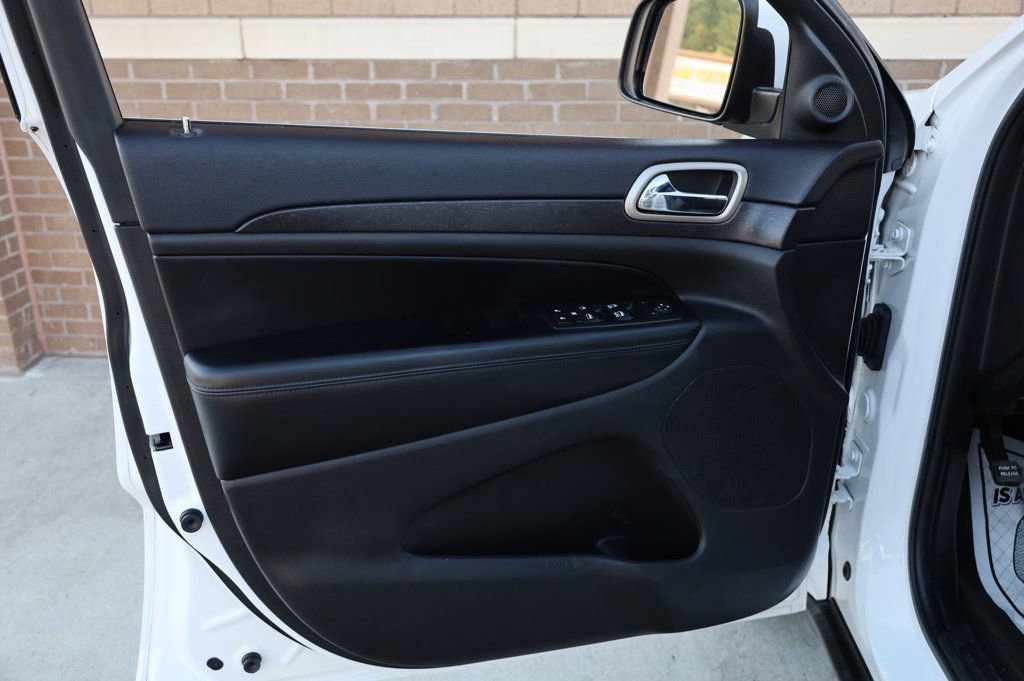 Used 2016 Jeep Grand Cherokee Laredo w/ Quick Order Package 23E image 14