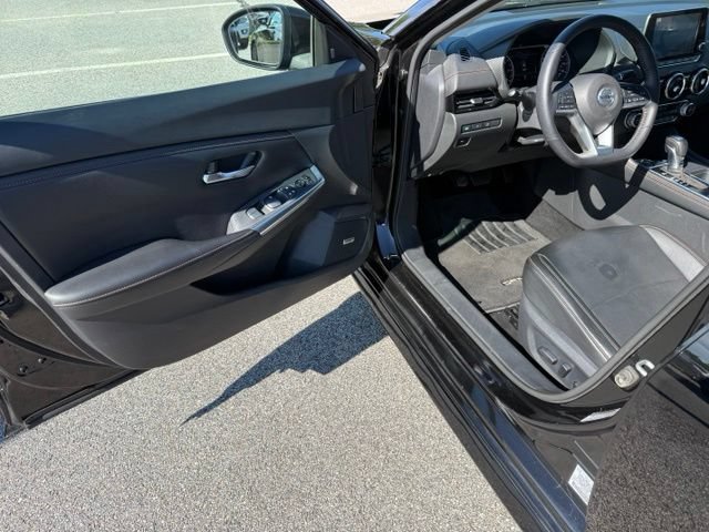 Certified 2020 Nissan Sentra SR w/ Premium Package FWD image 15