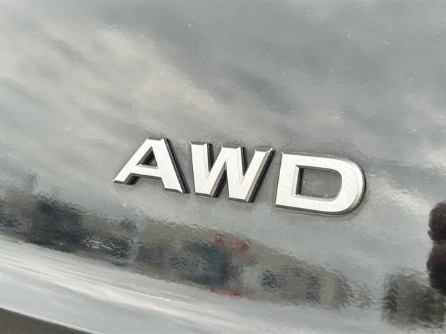 Used 2024 Nissan Rogue S image 35