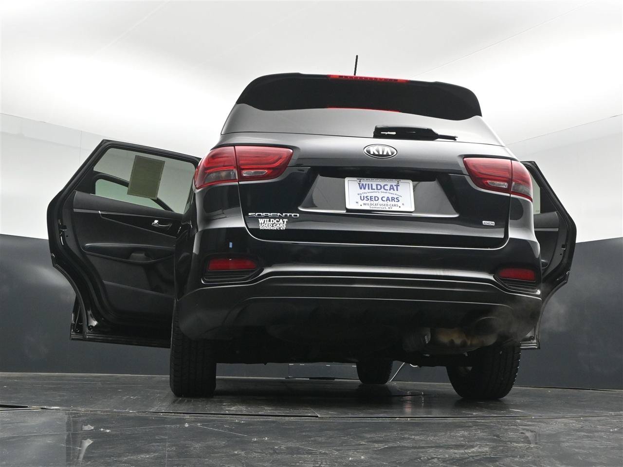 Used 2019 Kia Sorento L FWD image 40