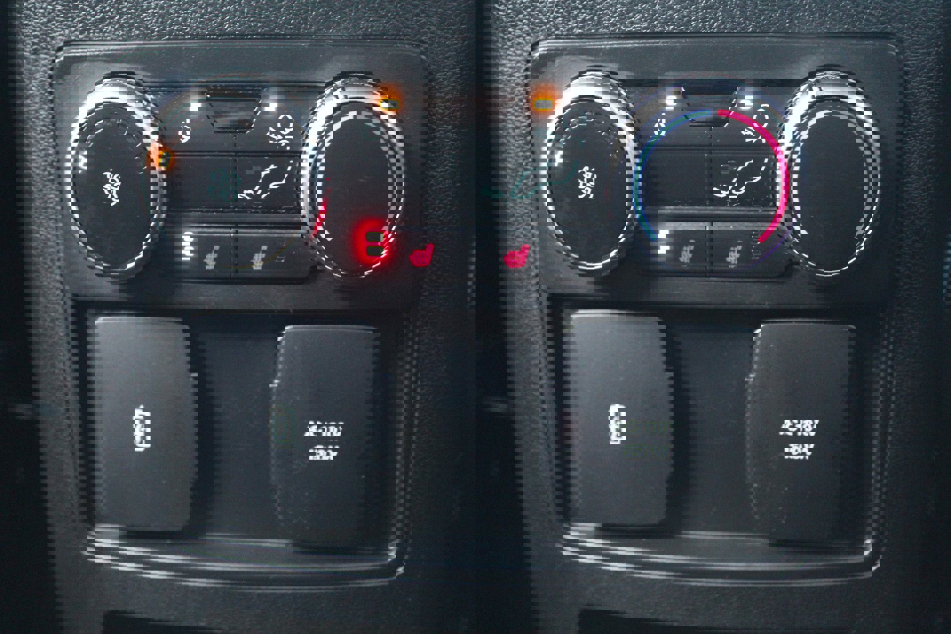 Used 2020 Ford Explorer Limited image 29