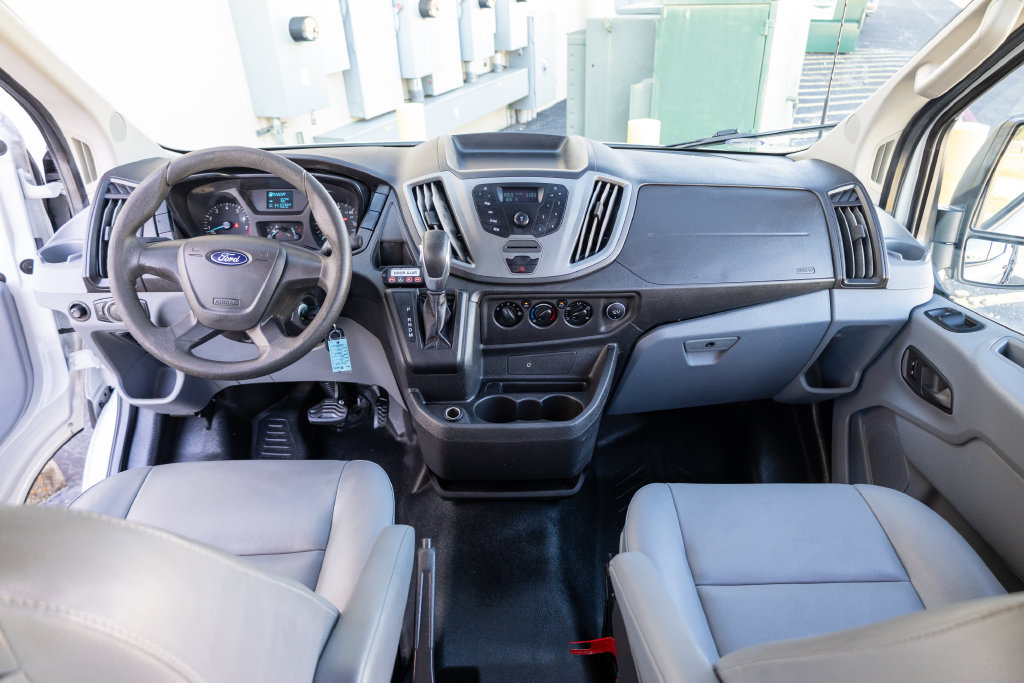 Used 2018 Ford Transit 150 XL RWD image 13