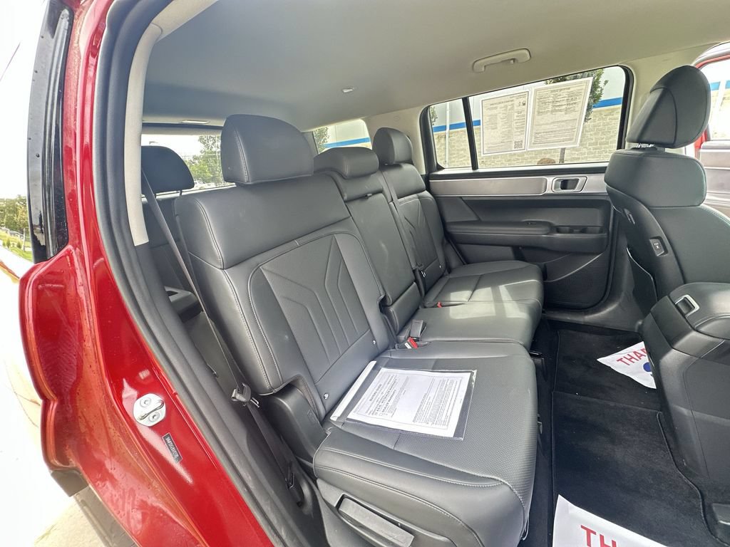 Used 2025 Hyundai Santa Fe SEL AWD/4WD image 26