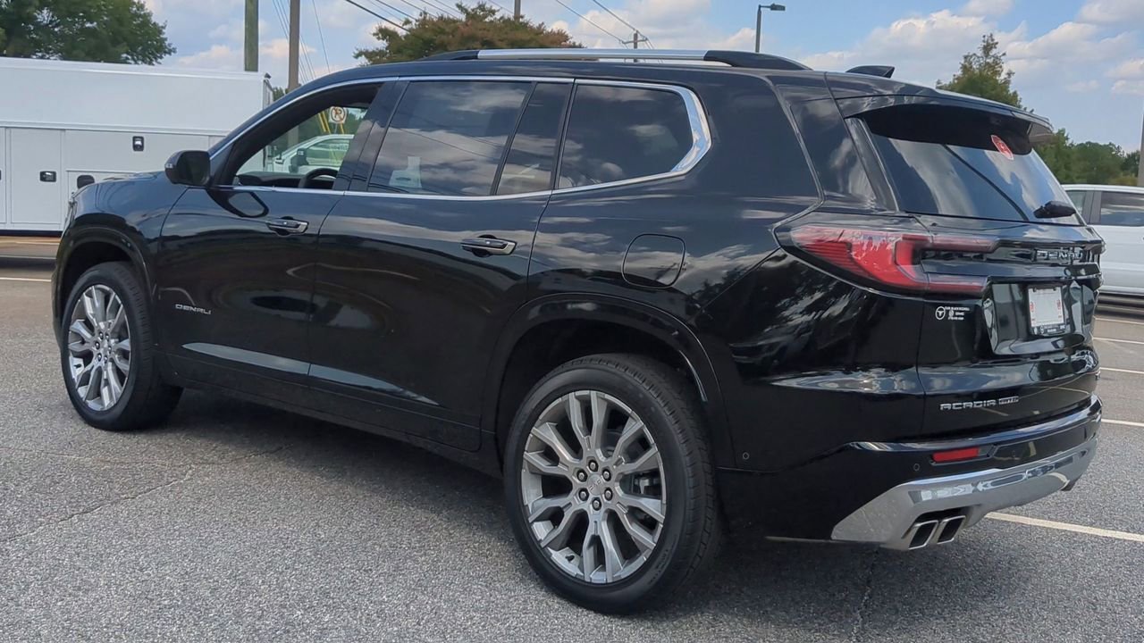 New 2026 GMC Acadia Denali w/ Super Cruise Package image 6