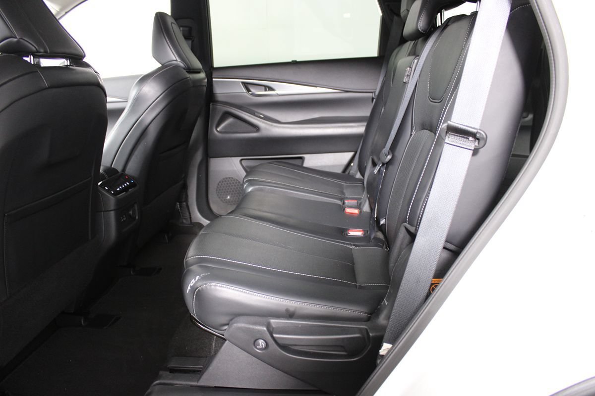 Used 2023 INFINITI QX60 Luxe w/ Cargo Package FWD image 37