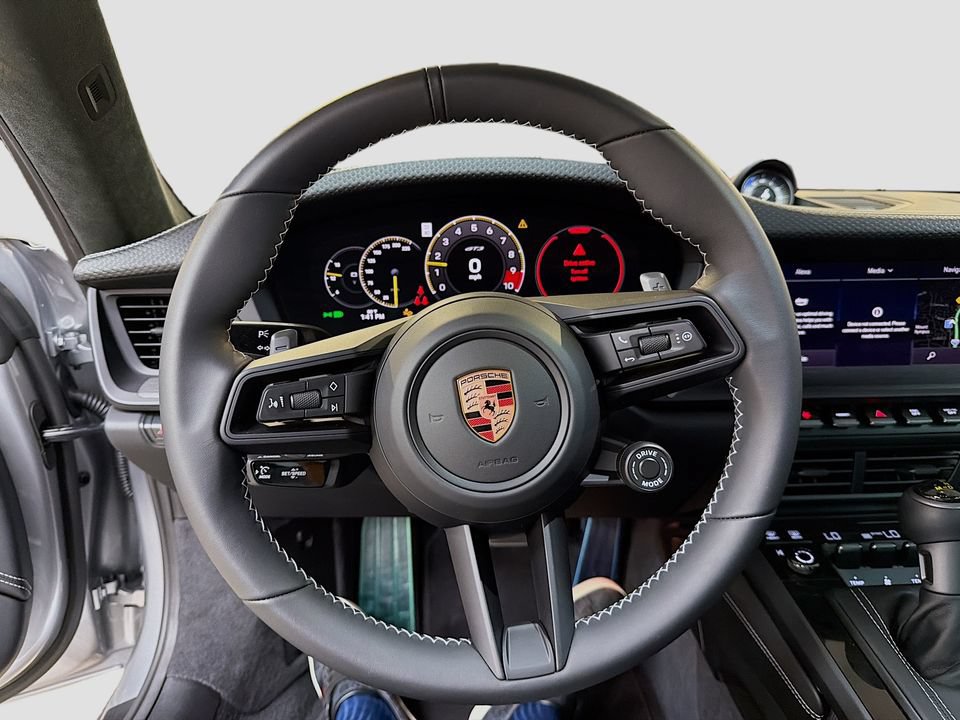 Used 2026 Porsche 911 GT3 RWD image 12