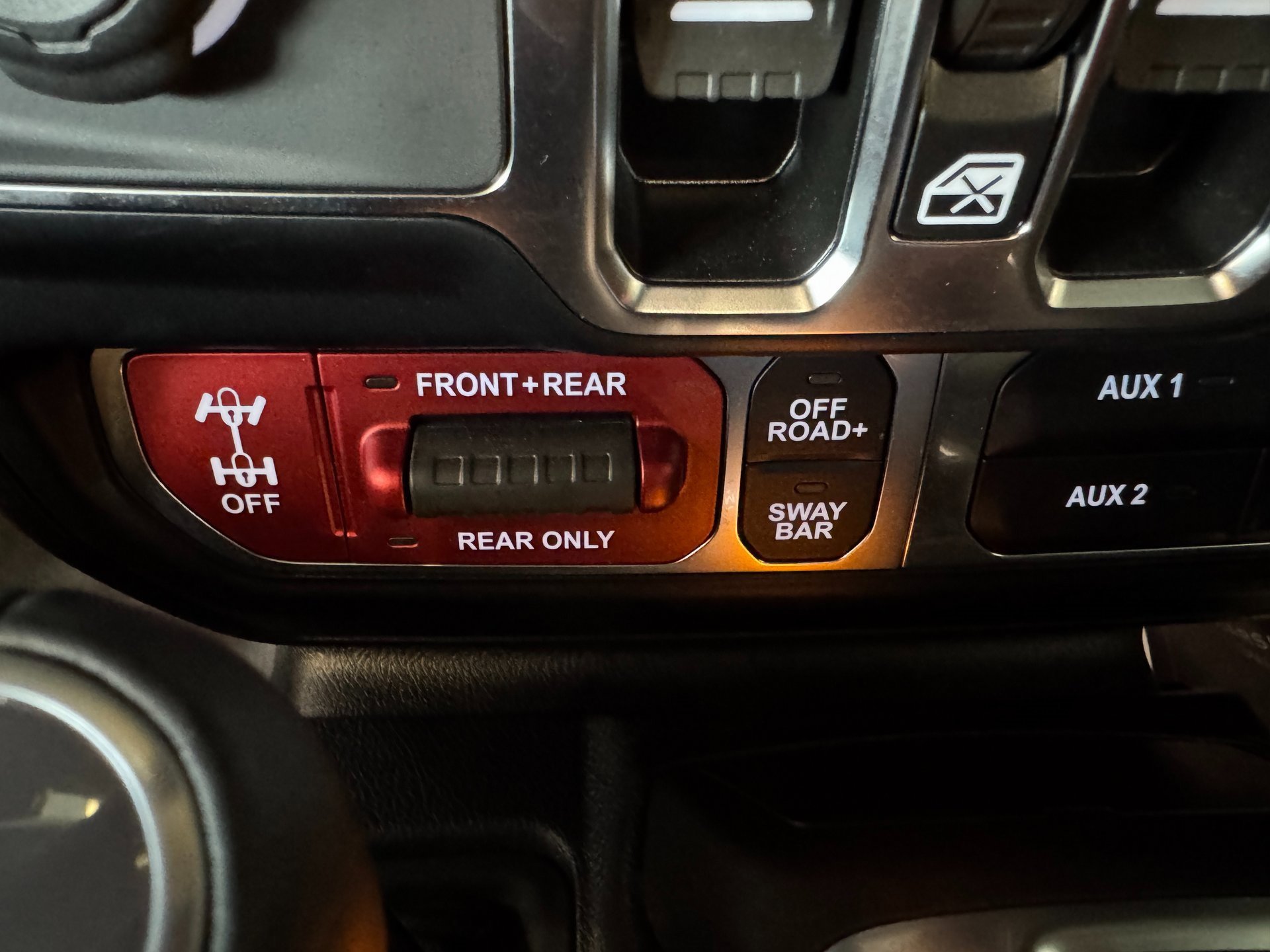 Used 2024 Jeep Wrangler Unlimited Rubicon 392 image 31