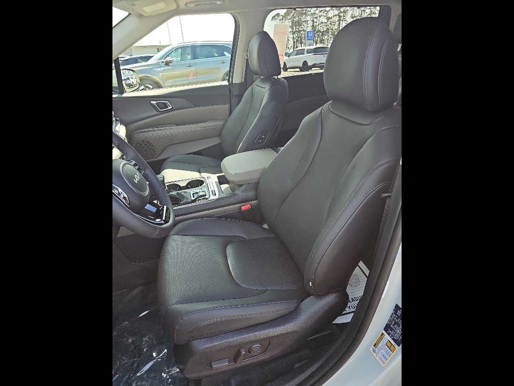 New 2026 Kia Carnival SX image 24