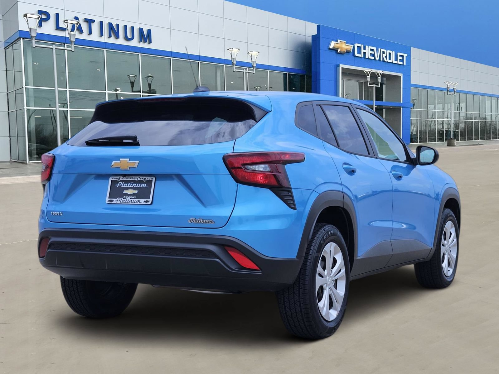 Certified 2025 Chevrolet Trax LS FWD image 5