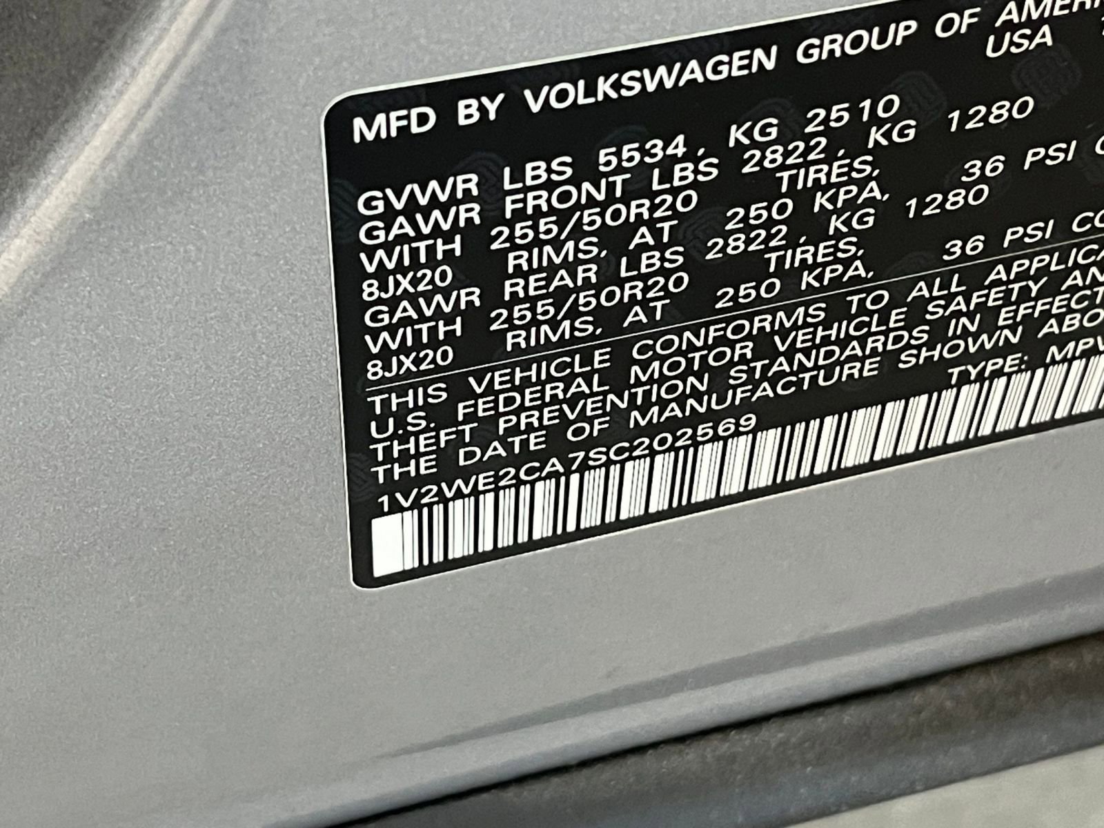 Used 2025 Volkswagen Atlas Cross Sport SE image 29