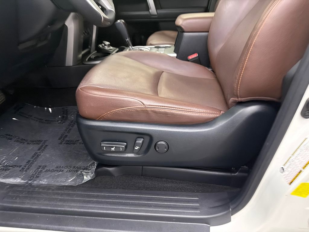 Used 2021 Toyota 4Runner Limited AWD/4WD image 10