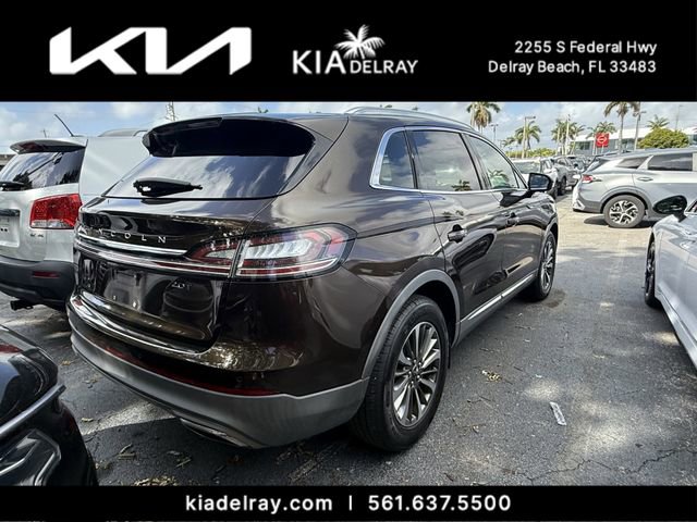 Used 2019 Lincoln Nautilus Select image 2