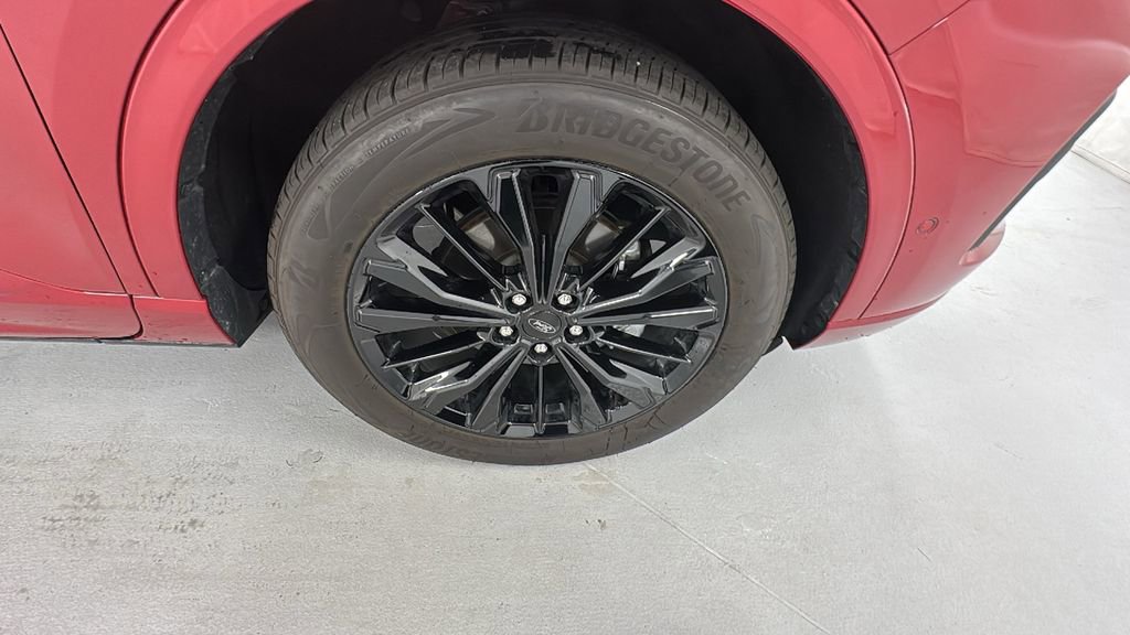 Used 2024 Ford Escape ST-Line Elite w/ Premium Technology Package image 9