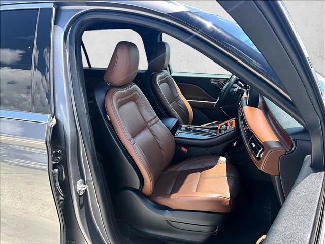 Used 2023 Lincoln Aviator Reserve RWD image 9