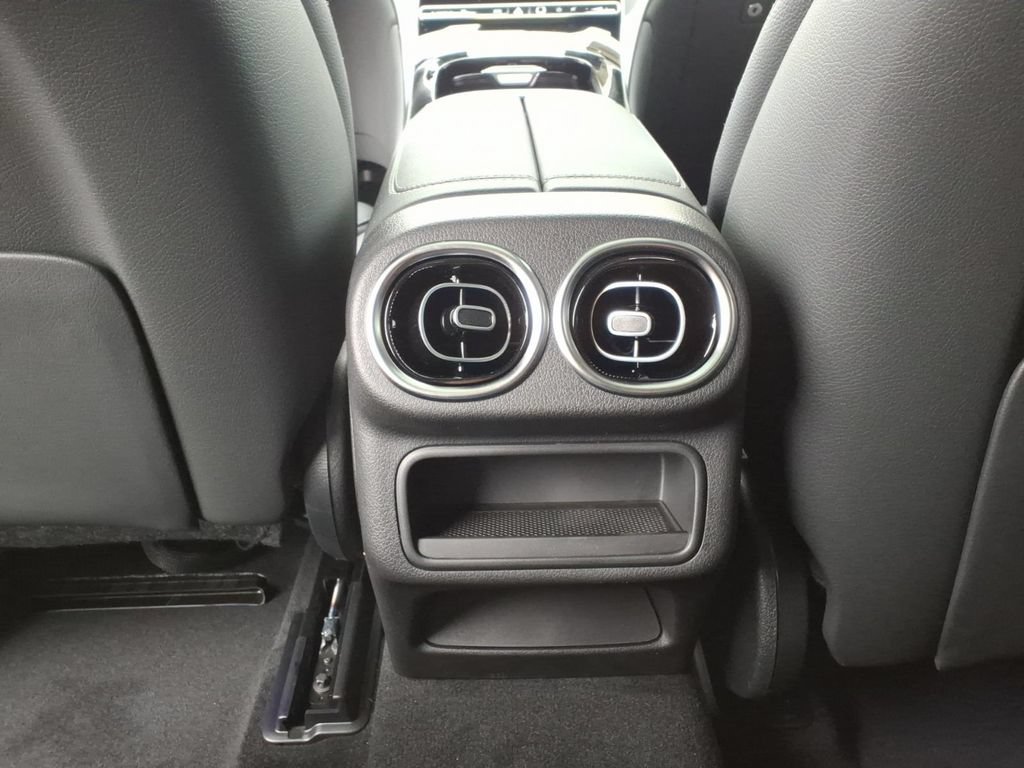 New 2026 Mercedes-Benz GLC 300 4MATIC image 27