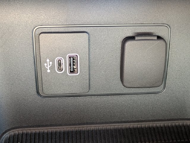New 2026 Ford Explorer Active w/ Active Comfort Package RWD image 22