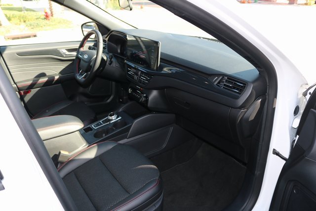 New 2025 Ford Escape ST-Line image 21