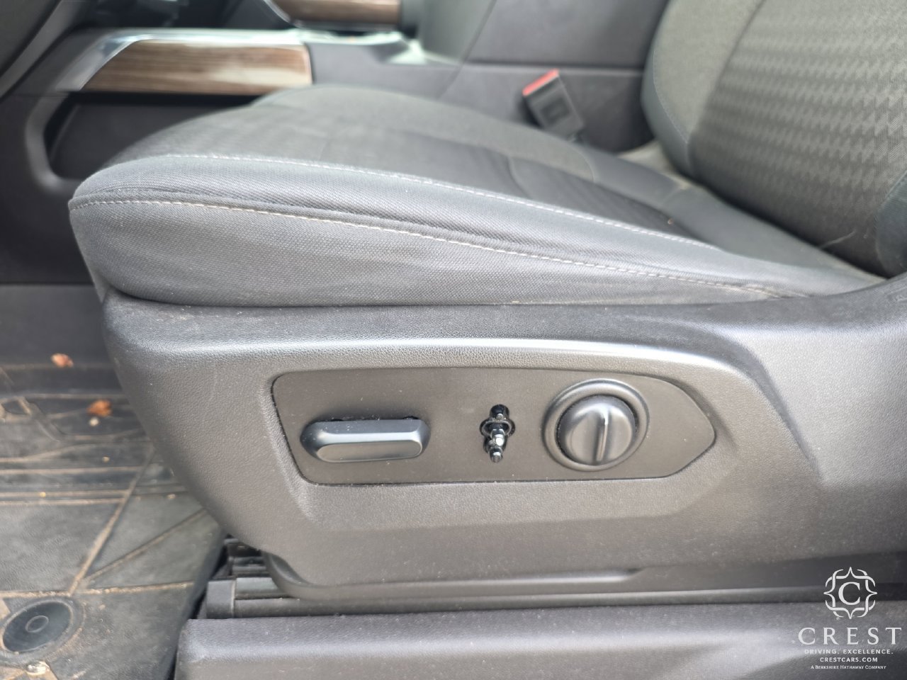 Used 2019 Chevrolet Silverado 1500 LT Trail Boss AWD/4WD image 9