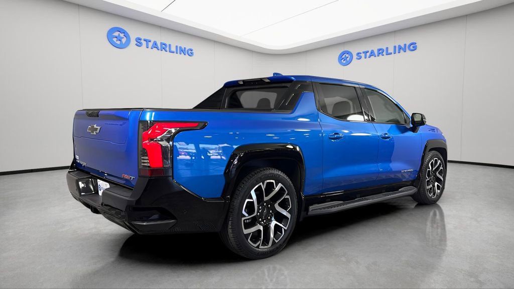 Certified 2025 Chevrolet Silverado EV RST AWD/4WD image 9