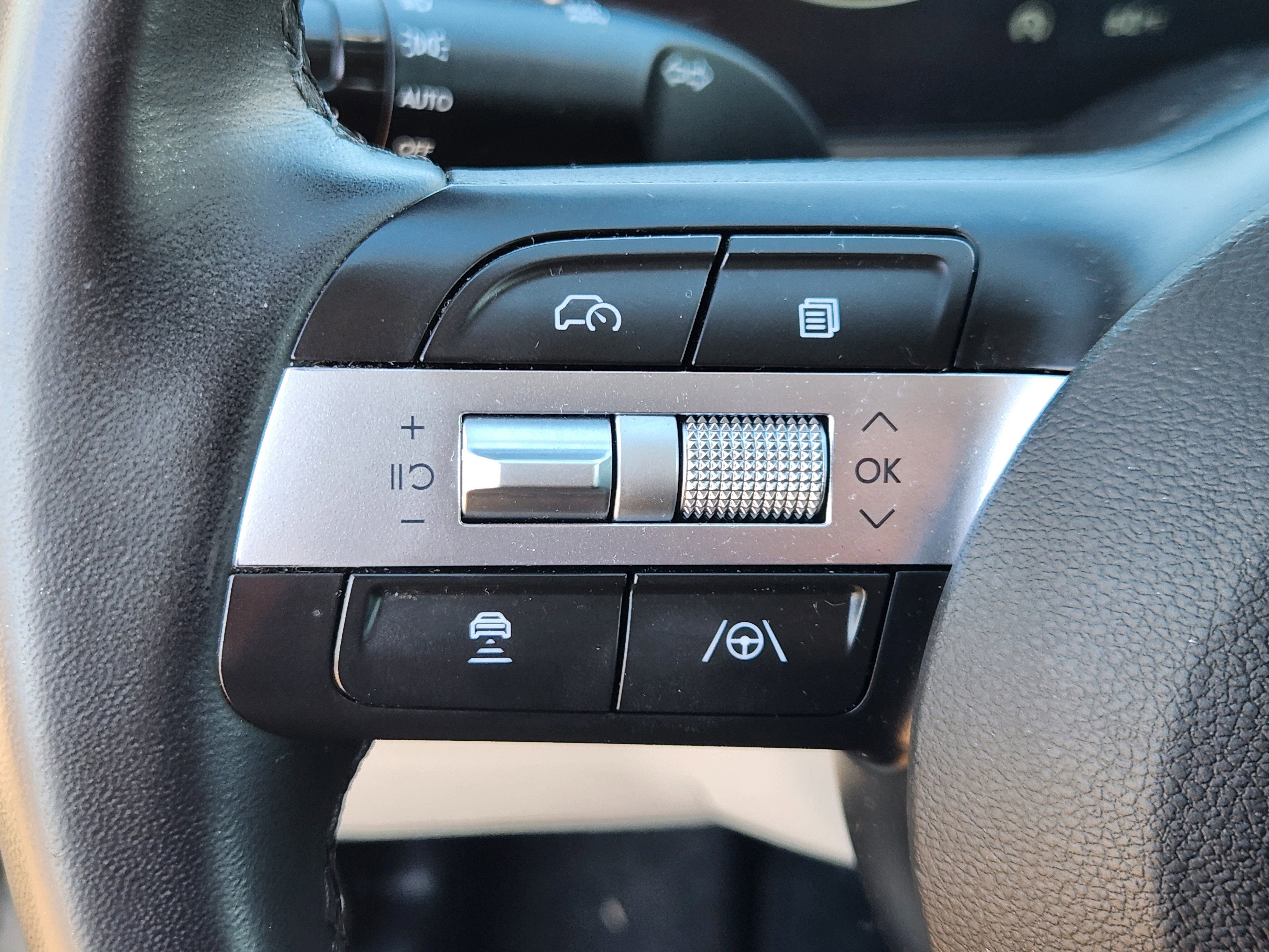 Certified 2025 Hyundai Tucson SEL image 24