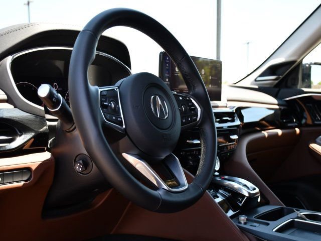 Used 2026 Acura MDX SH-AWD w/ Technology Package image 16