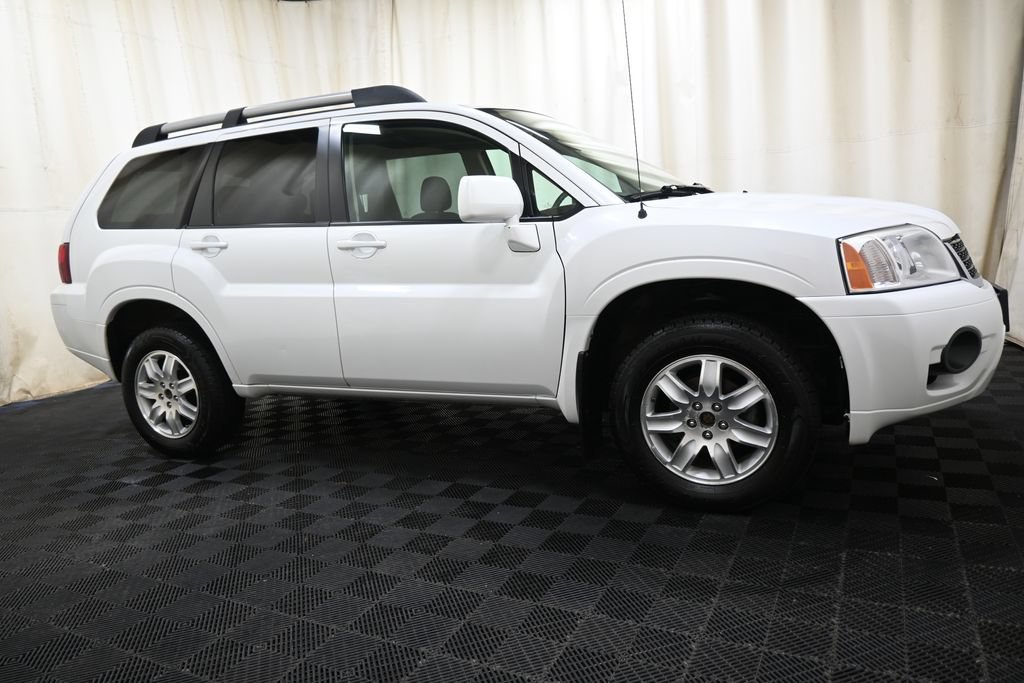 Used 2011 Mitsubishi Endeavor LS AWD/4WD image 13