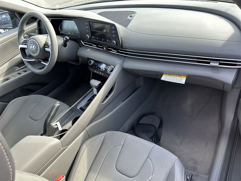 New 2026 Hyundai Elantra Sport image 17