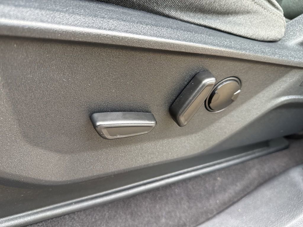 Used 2023 Ford F150 XLT w/ Equipment Group 302A High image 27