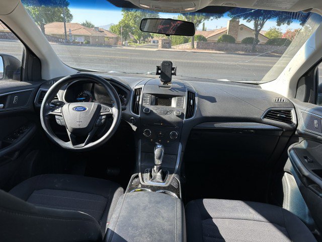 Used 2017 Ford Edge SE FWD image 17