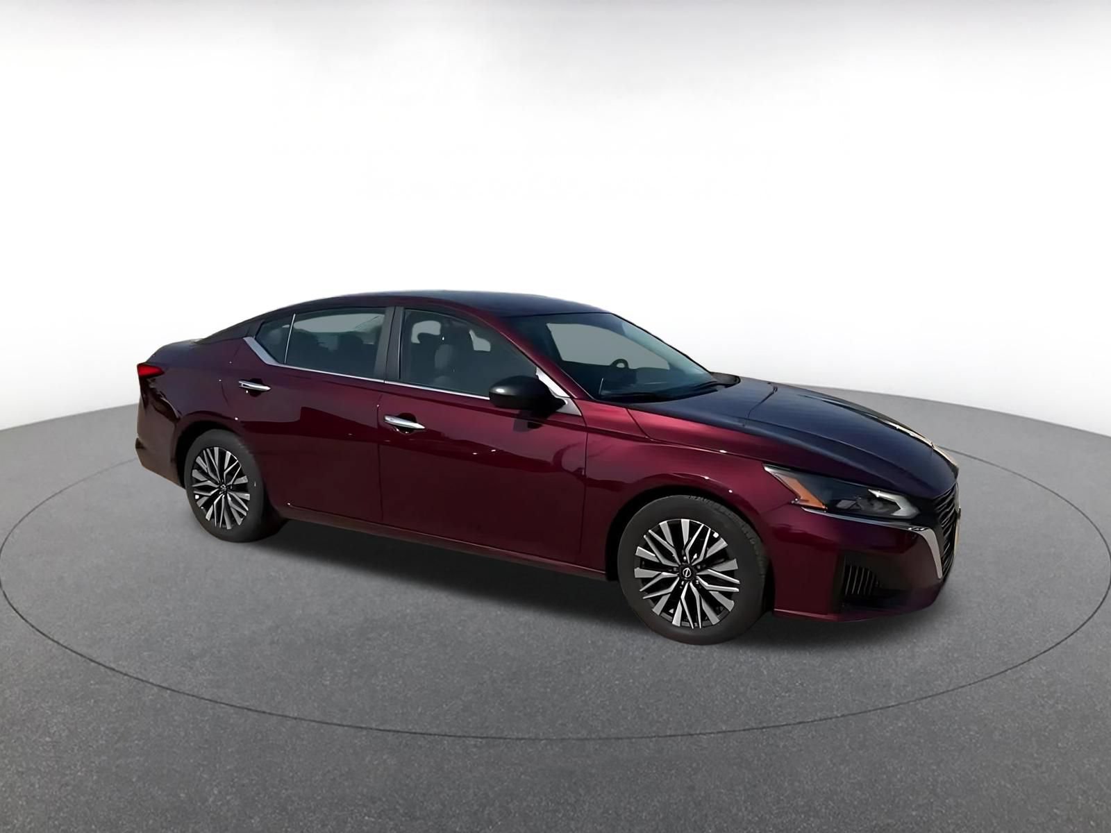 Used 2025 Nissan Altima 2.5 SV FWD video 2