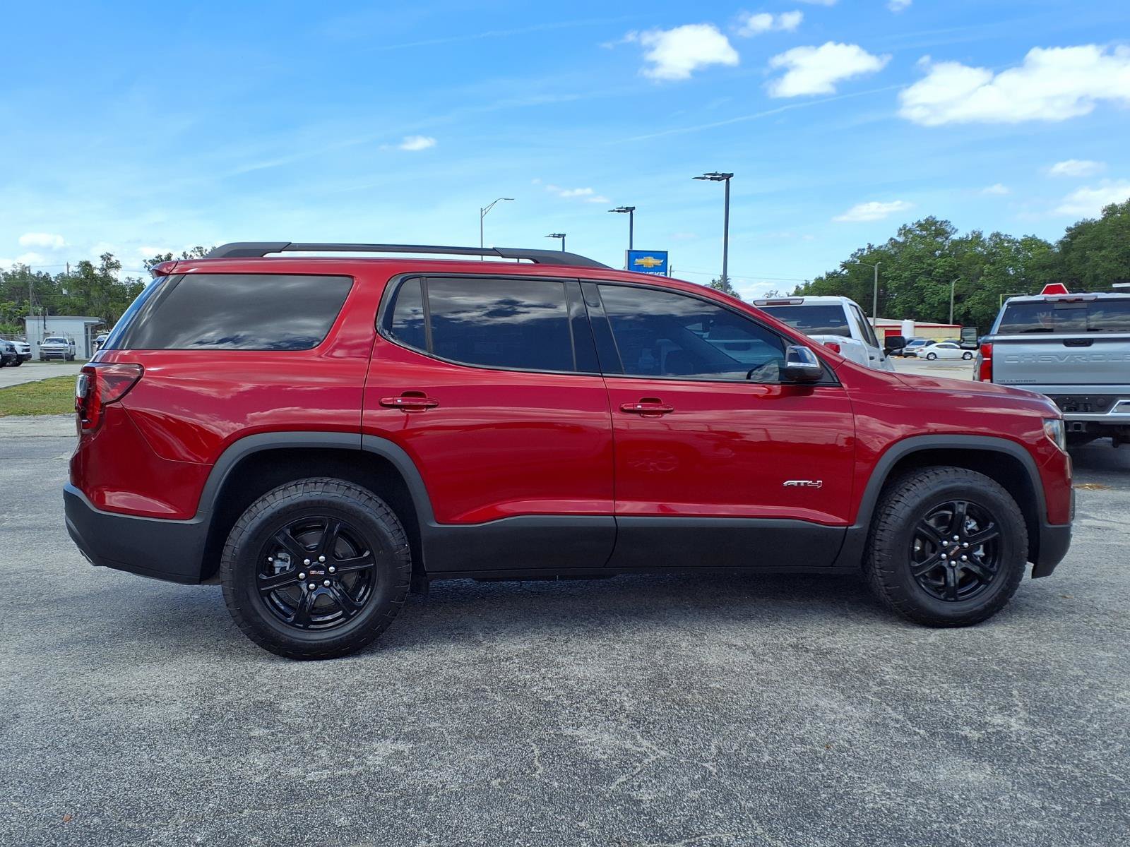 Certified 2023 GMC Acadia AT4 w/ Technology Package AWD/4WD image 3