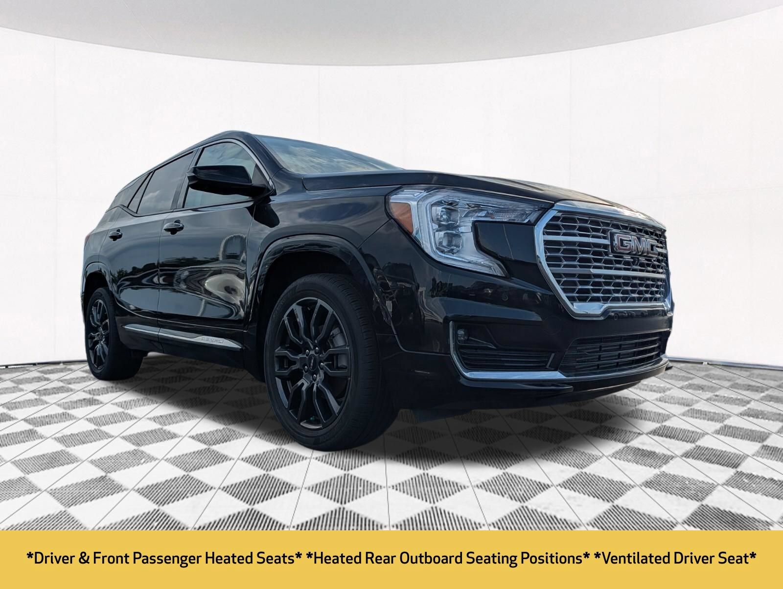 Used 2023 GMC Terrain Denali w/ Black Diamond Edition AWD/4WD image 17