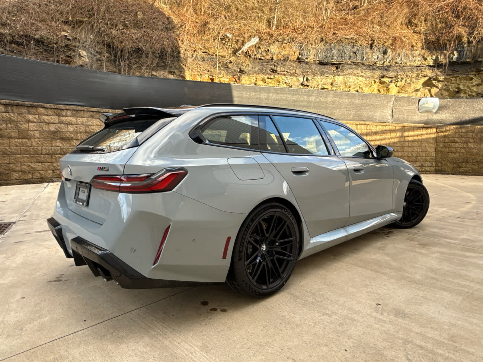 New 2026 BMW M5 Touring image 3