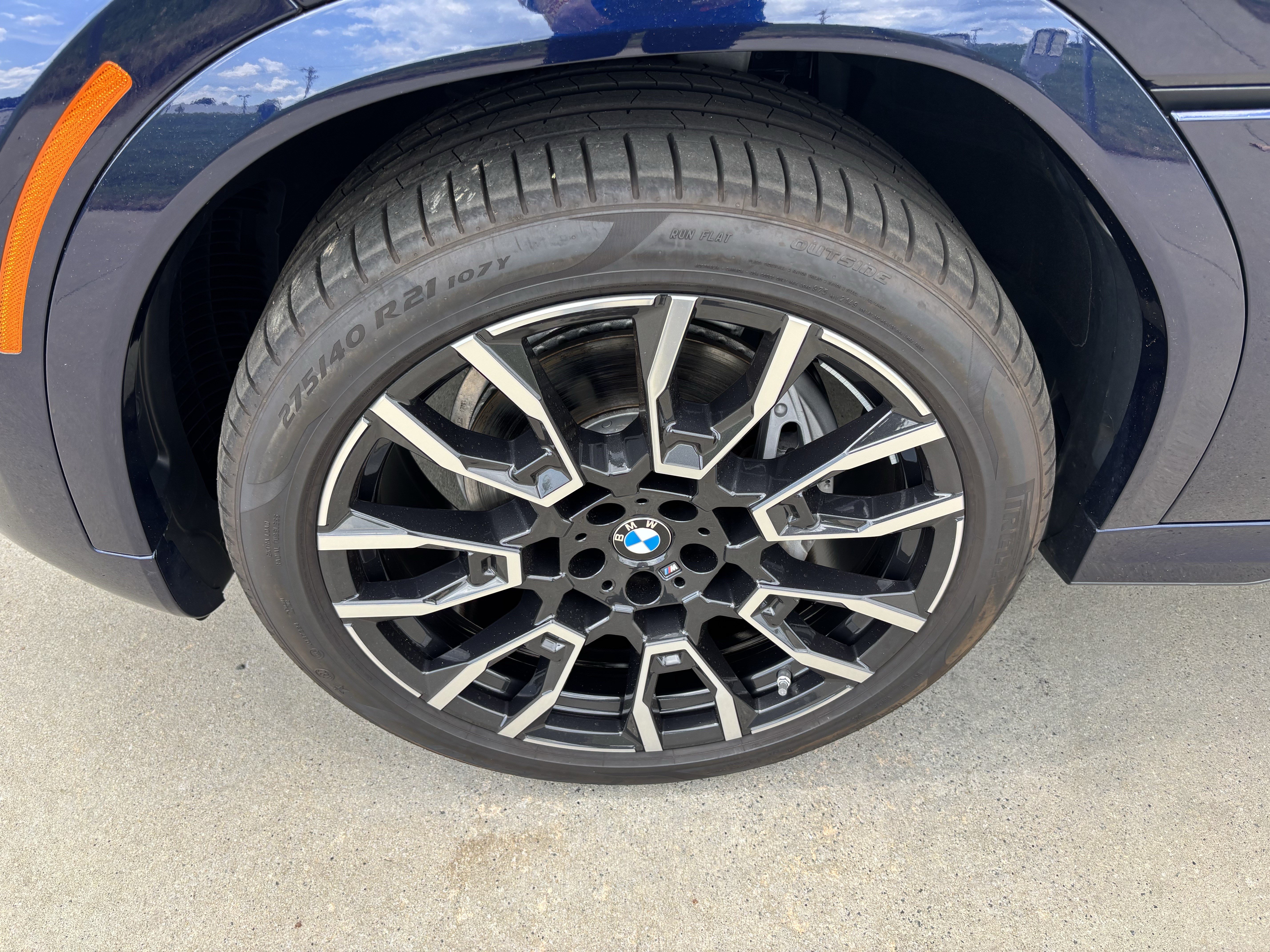 Certified 2026 BMW X6 xDrive40i AWD/4WD image 13